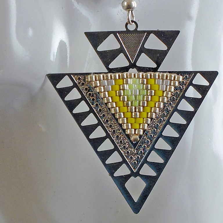 Boucles d'oreille triangle